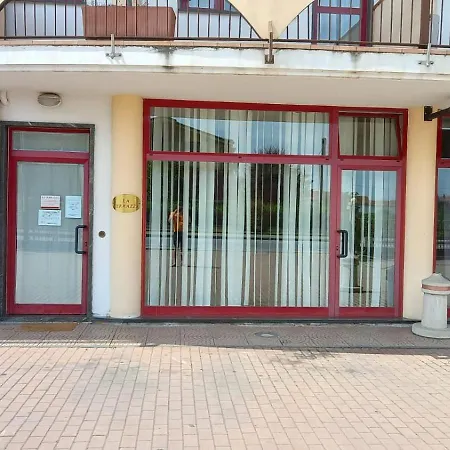 La Terrazza Πανσιόν Cherasco